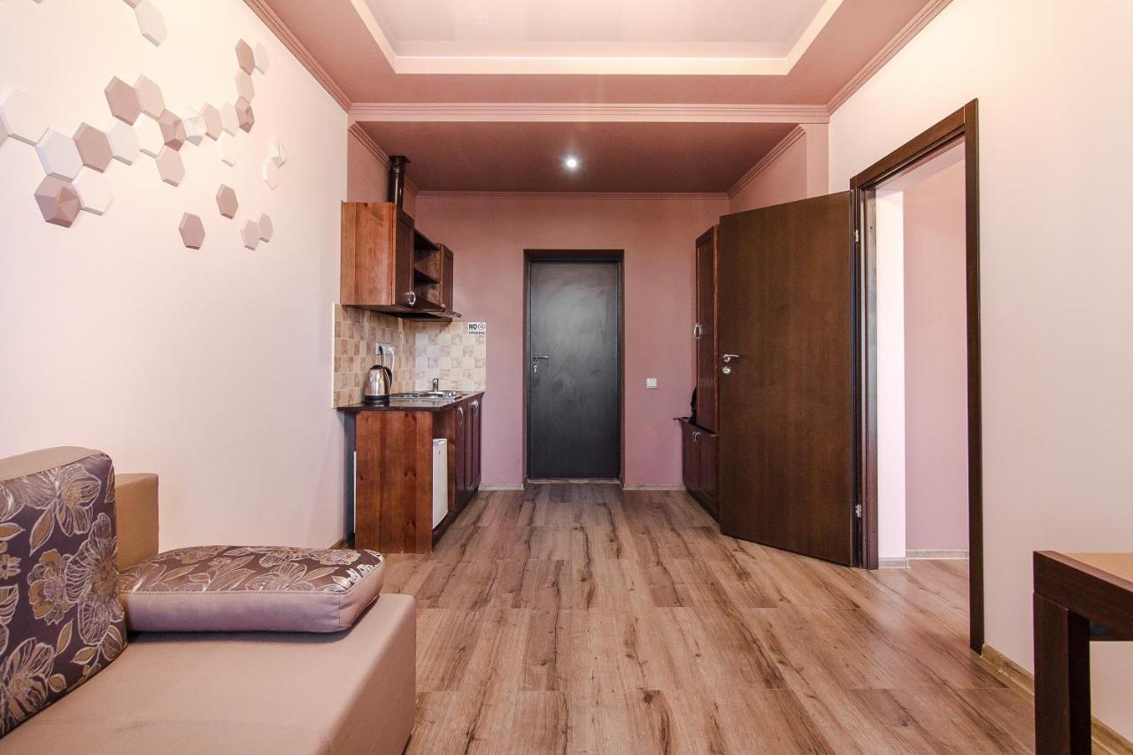 Rest Time Apartments Odessa Exterior foto